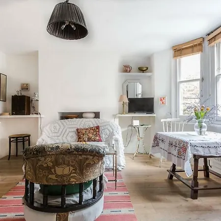 Hampstead Haven 1br Flat דירה *