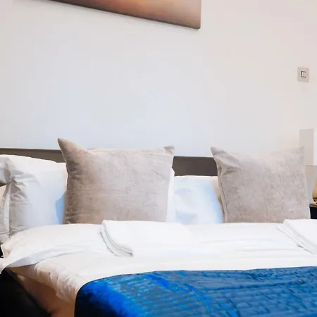 Guest house Mayfair 4*