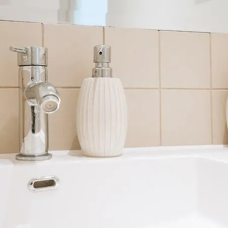 Mayfair Guest house 4*