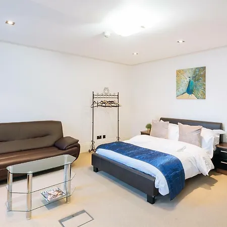 Mayfair Guest house 4*