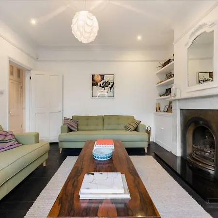Gorgeous, 4 Bed Victorian House In Dollis Hill *