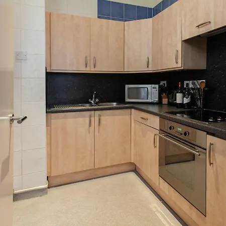 Bright Private - Peaceful Morden Location Apartament *