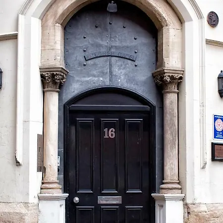 Apartament Bright Private - Peaceful Morden Location *