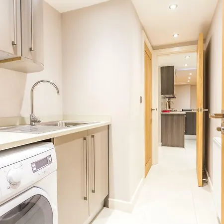 The Sweet Mews - Large 4bdr * London