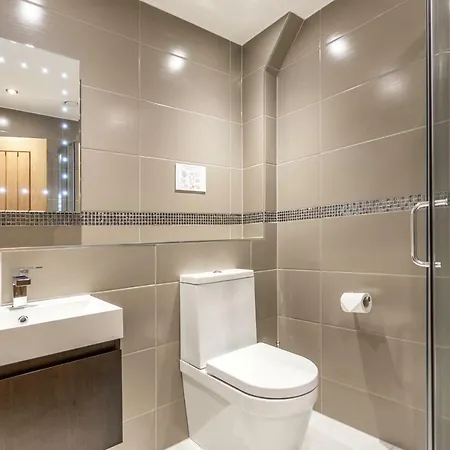 The Sweet Mews - Large 4bdr Apartment London