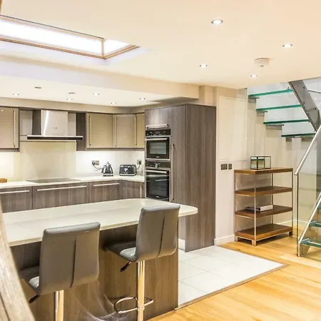 The Sweet Mews - Large 4bdr * London