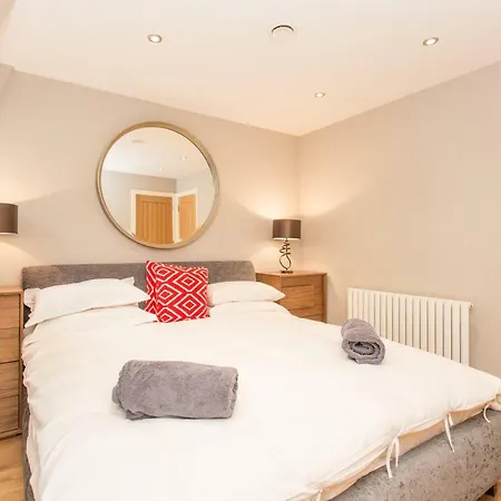 The Sweet Mews - Large 4bdr * London