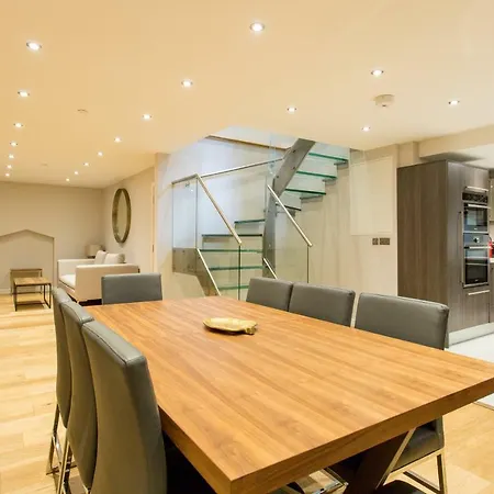 The Sweet Mews - Large 4bdr * London