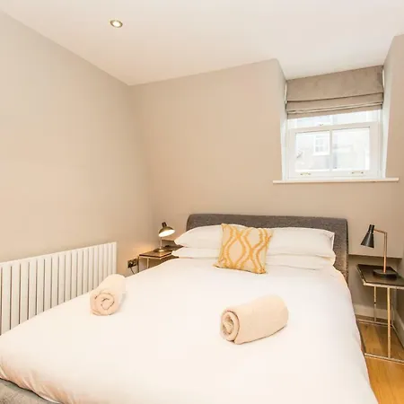 Apartment The Sweet Mews - Large 4bdr *