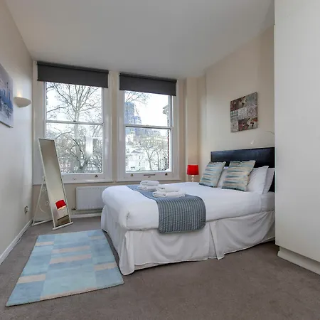 Club Living - Barbican London
