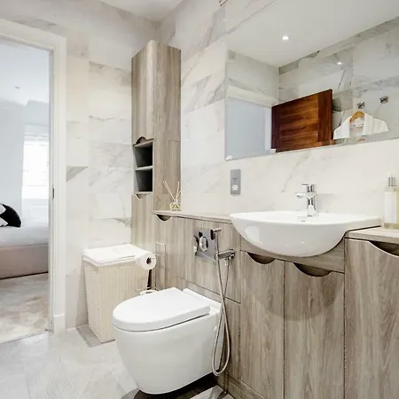 Mayfair Mews Apartment