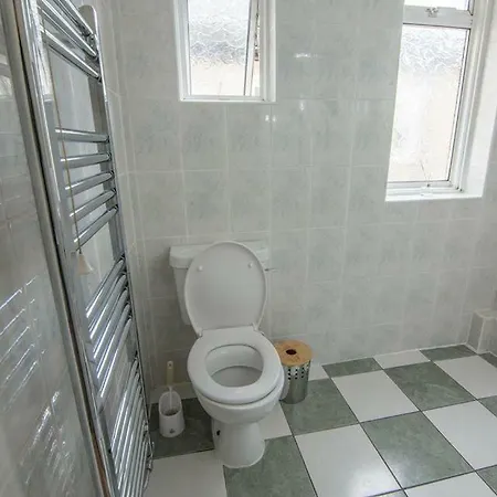 Buchanan Prime Guest house 2*