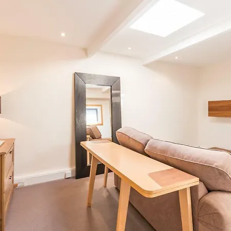 Apartment The Stables, To The Rear Of 133 Lordship Lane London
