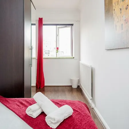 Guest house Donatello Tower Bridge