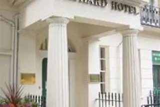 Orchard Hotel 3*