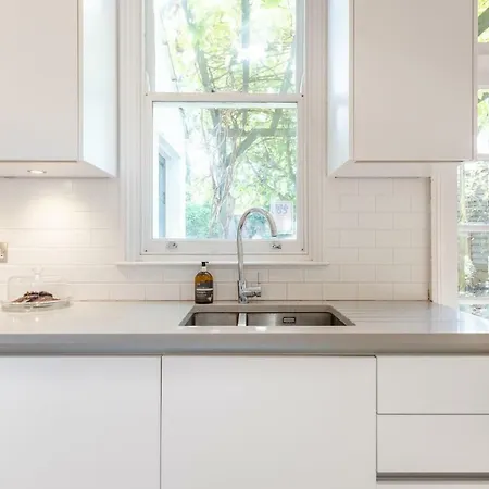 Gorgeous, 4 Bed Victorian House In Dollis Hill Holiday home