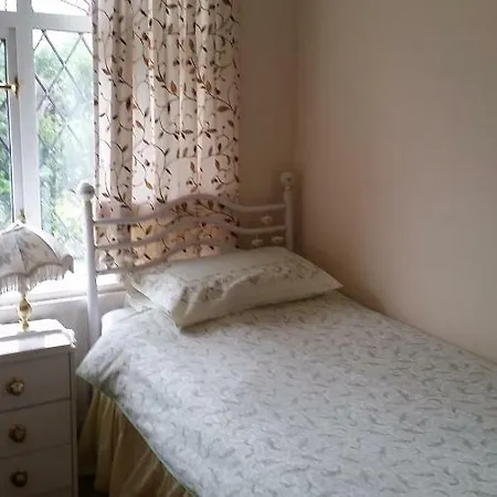 Bed & Breakfast Oaklands *