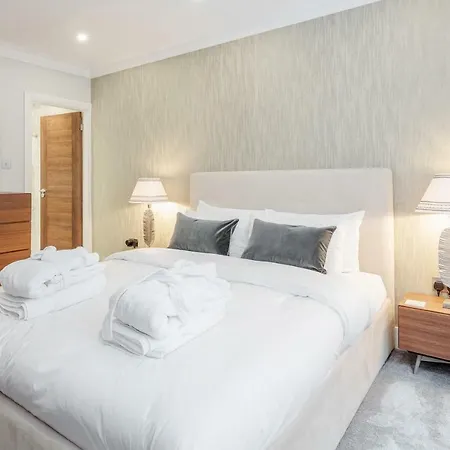 Mayfair Mews Apartment