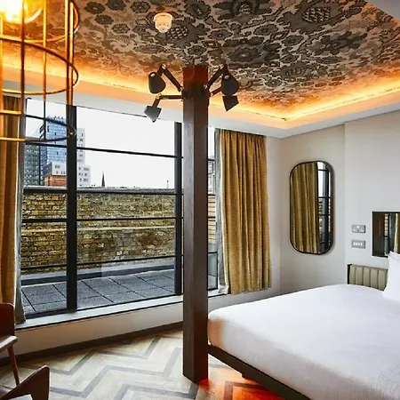 New Road Hotel