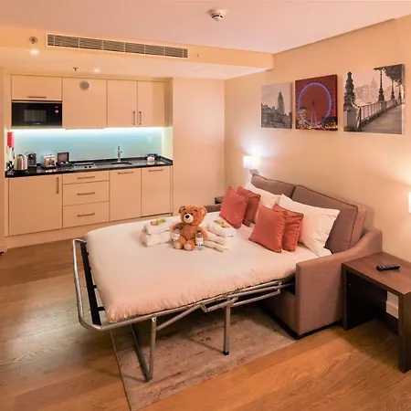 Marlin Waterloo Hotel