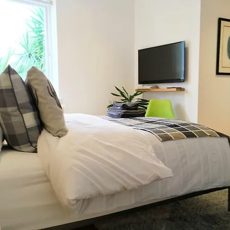 N1 Apartment London
