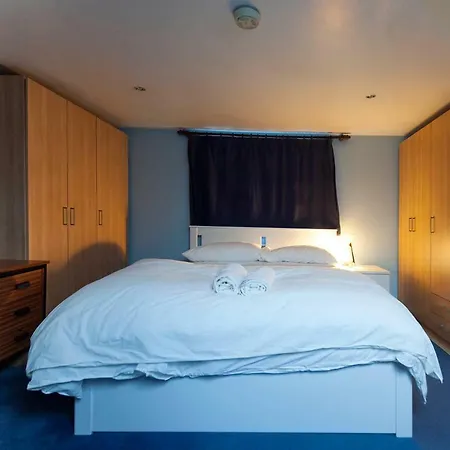 Adam Short Guest house