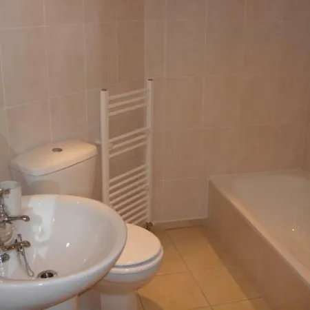 Tottenham - Good For Centre Free Parking And Contractors And Relocators Apartment London