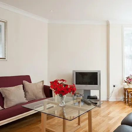 Tottenham - Good For Centre Free Parking And Contractors And Relocators Apartment London