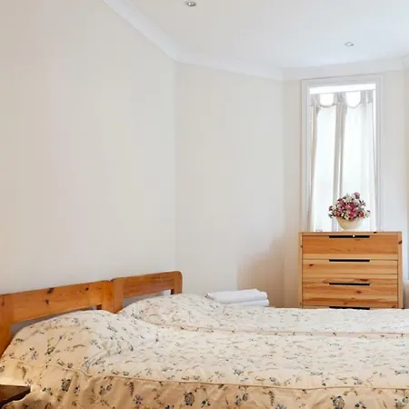 Apartment Tottenham - Good For Centre Free Parking And Contractors And Relocators