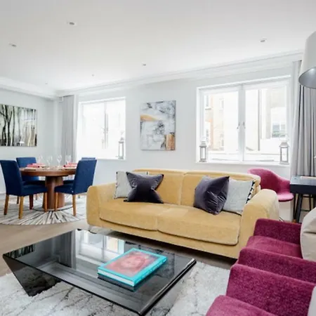 Mayfair Mews Apartment