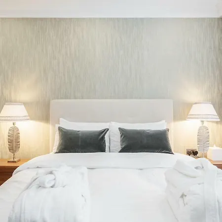 Mayfair Mews Apartment London