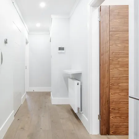 Mayfair Mews Apartment