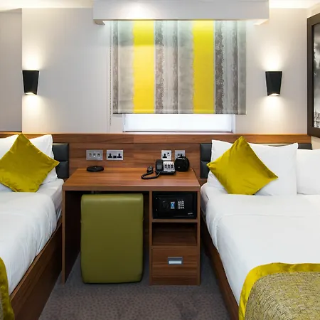 Court Hotel London