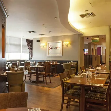 호텔 Premier Tower Bridge 런던