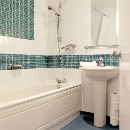 Apartament Bright Private - Peaceful Morden Location Londyn