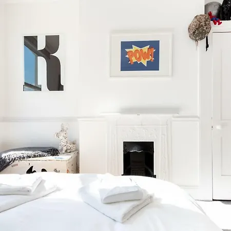 Gorgeous, 4 Bed Victorian House In Dollis Hill *