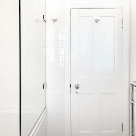 Holiday home Gorgeous, 4 Bed Victorian House In Dollis Hill