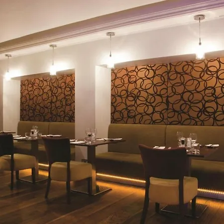 Thistle Euston Отель