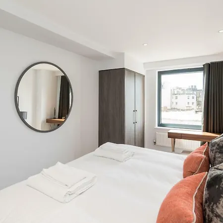 The Carlyle - Stunning Serviced Appartement *