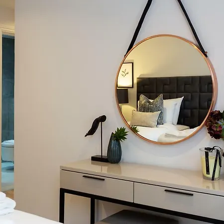 The Carlyle - Stunning Serviced Appartement Londen