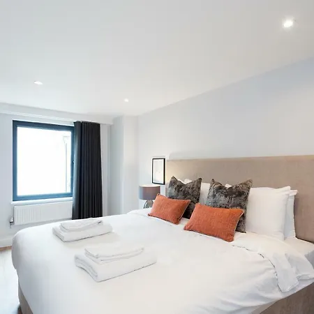 The Carlyle - Stunning Serviced Appartement *