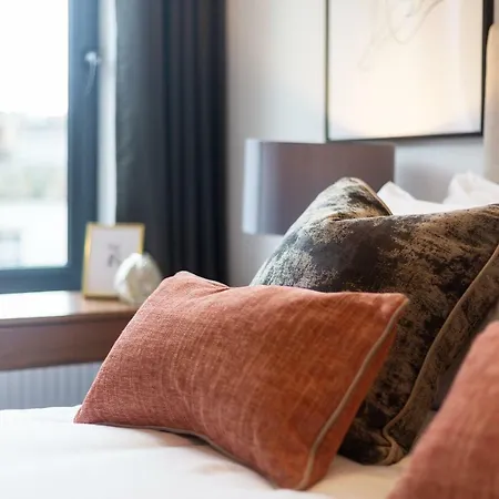 The Carlyle - Stunning Serviced Appartement