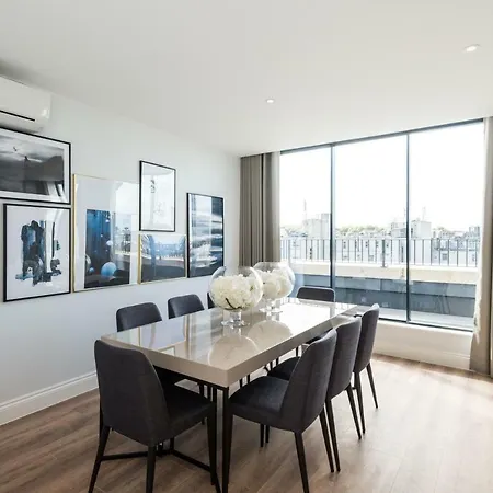 The Carlyle - Stunning Serviced Appartement Londen