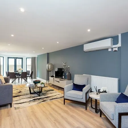The Carlyle - Stunning Serviced Appartement *
