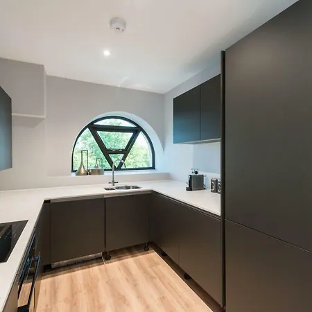 The Carlyle - Stunning Serviced Appartement Londen