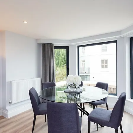 The Carlyle - Stunning Serviced * Londen