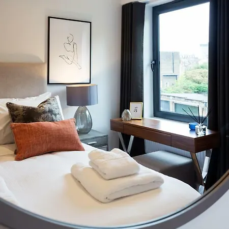The Carlyle - Stunning Serviced * Londen