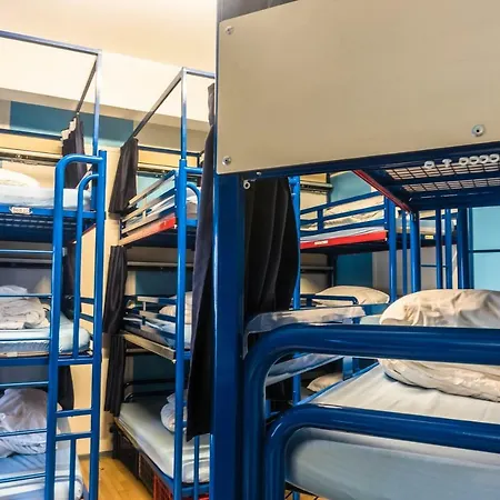 Backpackers Youth 18 - 35 Years Old Only Vandrarhem London