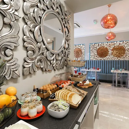 Kings Hotel 3*