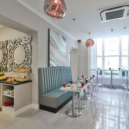 Kings Hotel 3*